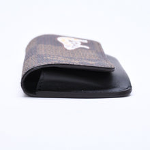 Load the image into the gallery viewer. 極美品 LOUIS VUITTON×NIGO ルイヴィトン ニゴ エテュイ リュネット ウッディー メガネケース GI0497 ブラウン シルバー金具 中古 4a006455