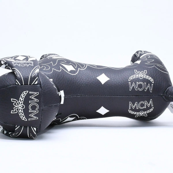 極美品 MCM エムシーエム ヴィセトス ドール ダックスフンド ぬいぐるみ ペイズリー柄 インテリア 置物 PVC ブラック 中古 4a006407