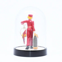 画像をギャラリービューアに読み込む, 極美品 LOUIS VUITTON ルイヴィトン 置物 雑貨 ノベルティ VIP限定 ページボーイ ドーム LE GROOM オブジェ ブラック レッド 中古 4a006423