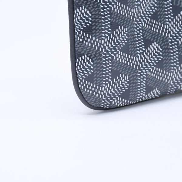 新品同様品 GOYARD ゴヤール コインケース Senat Nano Key Pouch セナ ナノ キーポーチ グレー シルバー金具 中古 4a006476