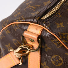 Load the image into the gallery viewer. 極美品 LOUIS VUITTON ルイヴィトン モノグラム キーポルバンドリエール55 2WAY ボストンバック M41414 ブラウン キャンバス 中古 4a006488