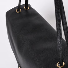 Load the image into the gallery viewer. 新品未使用 26年 CHANEL シャネル マキシハンドバッグ ランダム番台 AS6231 ココマーク グレインカーフスキン ブラック ゴールド金具 中古 4a006556