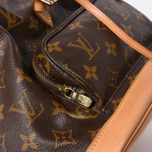 画像をギャラリービューアに読み込む, 極美品 LOUIS VUITTON ルイヴィトン モンスリMM バックパック M51136 ブラウン モノグラム PVC ゴールド金具 中古 4a006492