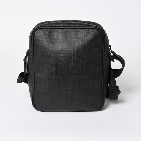 極美品 FENDI フェンディ ズッカ FFロゴ クロスボディ ショルダーバッグ 7VA232 PVC ブラック ブラックメタル金具 中古 4a006498
