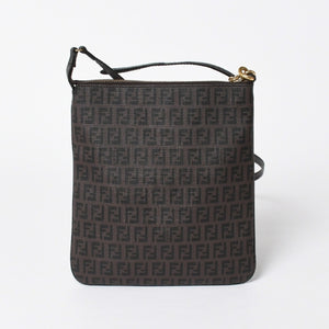 極美品 FENDI フェンディ ズッキーノ ショルダーバッグ FFロゴ イタリア製 PVC ブラウン ゴールド金具 中古 4a006501