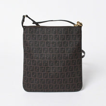 将图片加载到图库查看器中。 極美品 FENDI フェンディ ズッキーノ ショルダーバッグ FFロゴ イタリア製 PVC ブラウン ゴールド金具 中古 4a006501