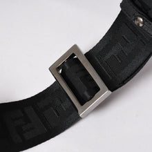 Load the image into the gallery viewer. 極美品 FENDI フェンディ ズッカ FFロゴ クロスボディ ショルダーバッグ 7VA232 PVC ブラック ブラックメタル金具 中古 4a006498