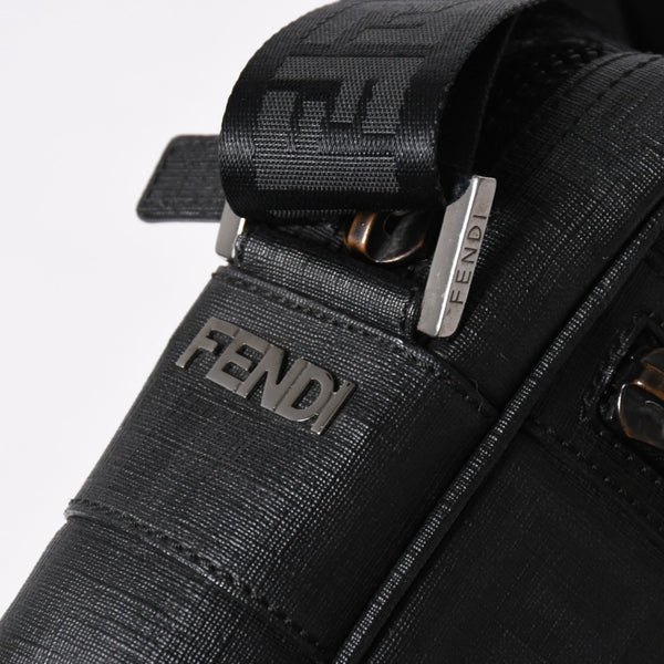 極美品 FENDI フェンディ ズッカ FFロゴ クロスボディ ショルダーバッグ 7VA232 PVC ブラック ブラックメタル金具 中古 4a006498