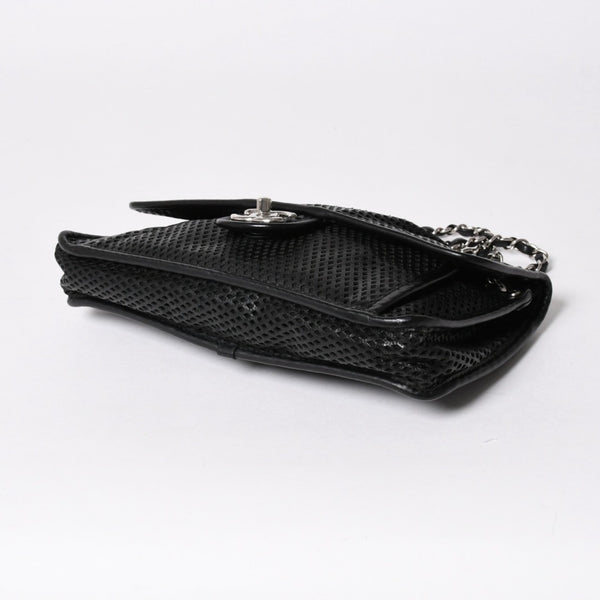 極美品 CHANEL シャネル フレンチリビエラ パンチング Sフラップ Sチェーンチェーンショルダーバッグ ブラック カーフ ココマーク シルバー金具 シリアル不鮮明 中古 4a006451