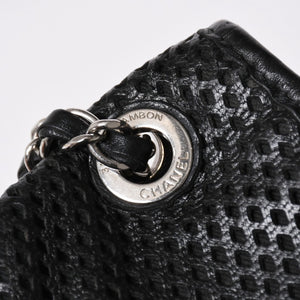極美品 CHANEL シャネル フレンチリビエラ パンチング Sフラップ Sチェーンチェーンショルダーバッグ ブラック カーフ ココマーク シルバー金具 シリアル不鮮明 中古 4a006451