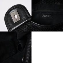将图片加载到图库查看器中。 極美品 CHANEL シャネル フレンチリビエラ パンチング Sフラップ Sチェーンチェーンショルダーバッグ ブラック カーフ ココマーク シルバー金具 シリアル不鮮明 中古 4a006451