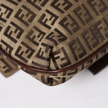 画像をギャラリービューアに読み込む, 極美品 FENDI フェンディ ズッキーノ ショルダーバッグ 8BT075 キャンバス レザー ベージュ ブラウン ゴールド金具 中古 4a006515