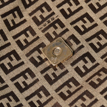 画像をギャラリービューアに読み込む, 極美品 FENDI フェンディ ズッキーノ ショルダーバッグ 8BT075 キャンバス レザー ベージュ ブラウン ゴールド金具 中古 4a006515