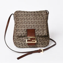 画像をギャラリービューアに読み込む, 極美品 FENDI フェンディ ズッキーノ ショルダーバッグ 8BT075 キャンバス レザー ベージュ ブラウン ゴールド金具 中古 4a006515