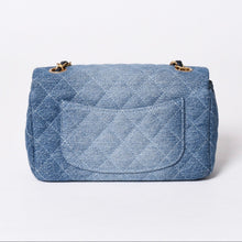 将图片加载到图库查看器中。 新品同様品 CHANEL シャネル ミニマトラッセ20 ココマーク グラデーション デニム チェーンショルダーバッグ ショルダーバッグ ランダム番台 ブルー 中古 4a006403