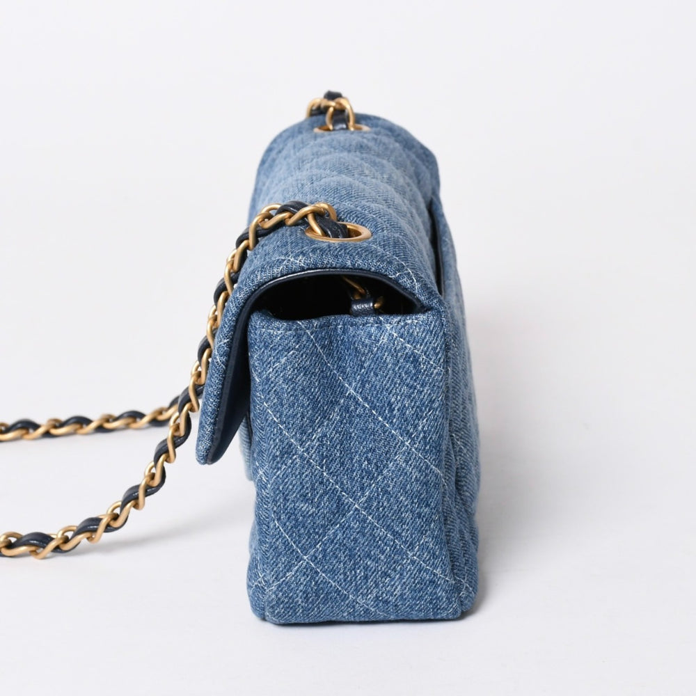 新品同様品 CHANEL シャネル ミニマトラッセ20 ココマーク グラデーション デニム チェーンショルダーバッグ ショルダーバッグ ランダム番台 ブルー 中古 4a006403