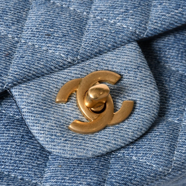 新品同様品 CHANEL シャネル ミニマトラッセ20 ココマーク グラデーション デニム チェーンショルダーバッグ ショルダーバッグ ランダム番台 ブルー 中古 4a006403