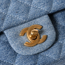 将图片加载到图库查看器中。 新品同様品 CHANEL シャネル ミニマトラッセ20 ココマーク グラデーション デニム チェーンショルダーバッグ ショルダーバッグ ランダム番台 ブルー 中古 4a006403