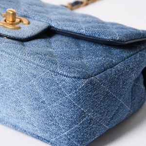 新品同様品 CHANEL シャネル ミニマトラッセ20 ココマーク グラデーション デニム チェーンショルダーバッグ ショルダーバッグ ランダム番台 ブルー 中古 4a006403