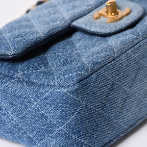 新品同様品 CHANEL シャネル ミニマトラッセ20 ココマーク グラデーション デニム チェーンショルダーバッグ ショルダーバッグ ランダム番台 ブルー 中古 4a006403
