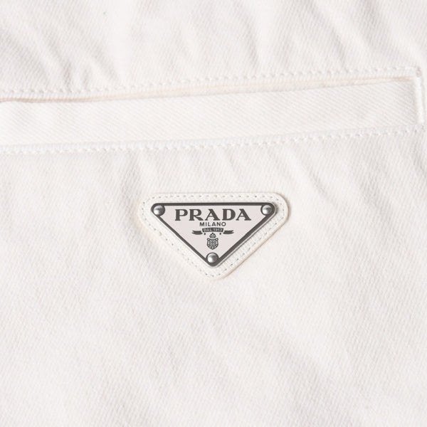 極美品 PRADA プラダ ホワイトデニム バミューダショーツ GEP404 ハーフショーツ ハーフパンツ メタルプレート Mサイズ シルバー金具 中古 4a006362
