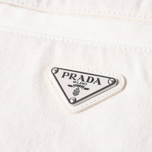極美品 PRADA プラダ ホワイトデニム バミューダショーツ GEP404 ハーフショーツ ハーフパンツ メタルプレート Mサイズ シルバー金具 中古 4a006362