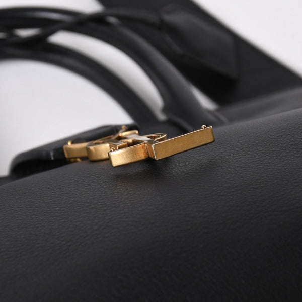 新品同様品 YVES SAINT LAURENT イヴサンローラン ベイビーカバス 2WAYバッグ ハンドバッグ ショルダーバッグ ブラック ゴールド金具 中古 4a006229