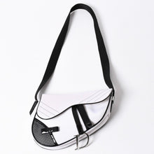 Load the image into the gallery viewer. 極美品 Christian Dior クリスチャンディオール サドルバッグ ショルダーバッグ RU0012 ナイロンキャンバス パテント ガリアーノ期 中古 4a004774