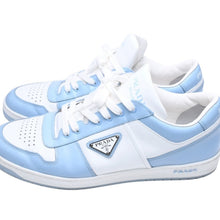 Load the image into the gallery viewer. PRADA プラダ スニーカー ダウンタウン レザー トライアングルロゴ 靴 ホワイト ブルー 2EE364 サイズ11 美品 中古 4a006552