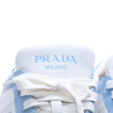 Load the image into the gallery viewer. PRADA プラダ スニーカー ダウンタウン レザー トライアングルロゴ 靴 ホワイト ブルー 2EE364 サイズ11 美品 中古 4a006552
