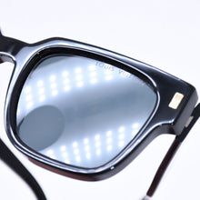 Load the image into the gallery viewer. 極美品 LOUIS VUITTON ルイヴィトン サングラス アイウェア エスケイプ スクエア Z1496E ブラック サイズ53◻︎22 中古 4a006542