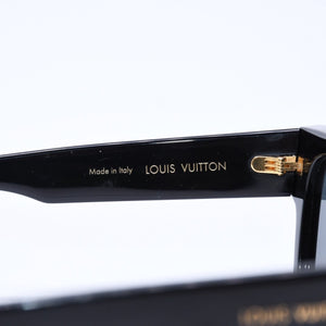 Mint condition LOUIS VUITTON sunglasses, Escape square style, Z1496E, black, size 53.◻22 Used 4a006542