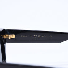 Load the image into the gallery viewer. 極美品 LOUIS VUITTON ルイヴィトン サングラス アイウェア エスケイプ スクエア Z1496E ブラック サイズ53◻︎22 中古 4a006542