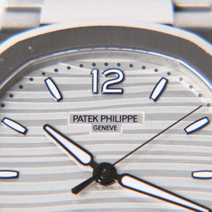 PATEK PHILIPPE パテック フィリップ NAUTILUS ノーチラス 腕時計 7118/1A-010 ステンレススチール シルバー文字盤 極美品 中古 4a006554