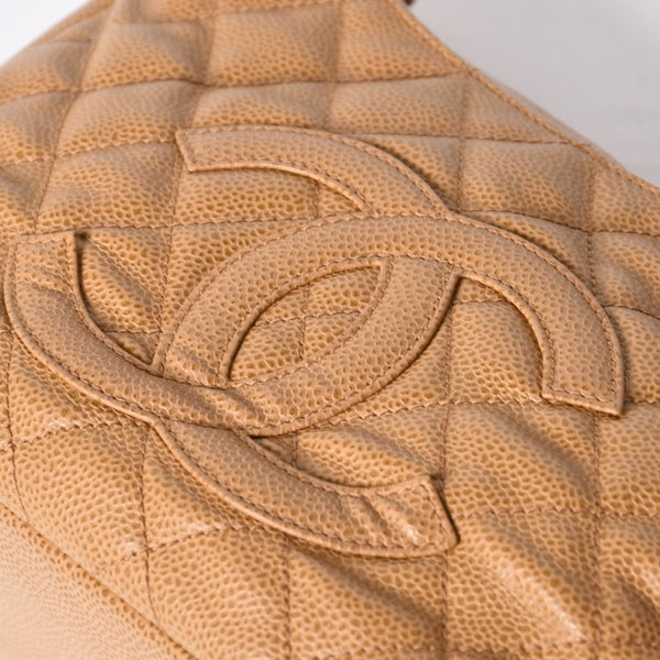 極美品 CHANEL シャネル チェーンワンショルダーバッグ 8番台 ココマーク パッチ キャビアスキン ベージュ ゴールド金具 中古 4a006583