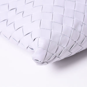 極美品 BOTTEGA VENETA ボッテガヴェネタ スモール ホップ イントレチャート ワンショルダーバッグ レザー パープル 中古 4a006399