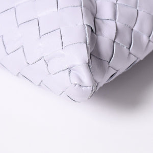 極美品 BOTTEGA VENETA ボッテガヴェネタ スモール ホップ イントレチャート ワンショルダーバッグ レザー パープル 中古 4a006399