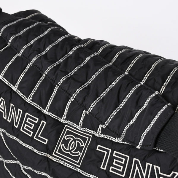 極美品 CHANEL シャネル スポーツライン ナイロン メッセンジャーバッグ A32807 キルティング 10番台 ブラック ココマーク 中古 4a006584