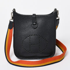 極美品 HERMES エルメス EVELYNE TPM エヴリン TPM ショルダーバッグ T刻印 トリヨンクレマンス ブラック 2015年製 シルバー金具 中古 4a006777