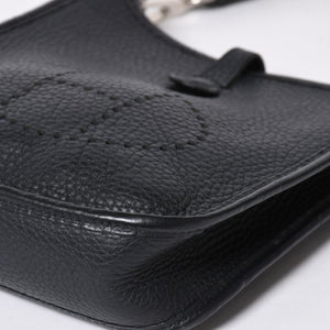 極美品 HERMES エルメス EVELYNE TPM エヴリン TPM ショルダーバッグ T刻印 トリヨンクレマンス ブラック 2015年製 シルバー金具 中古 4a006777