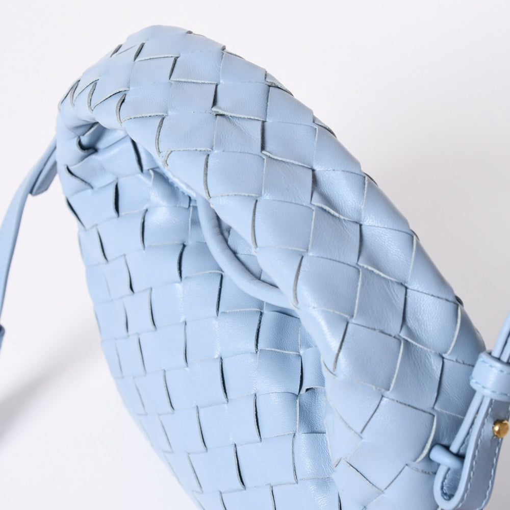 極美品 BOTTEGA VENETA ボッテガヴェネタ ミニ ホップ イントレチャート 2WAY ハンドバッグ ショルダーバッグ ライトブルー レザー 中古 4a006400