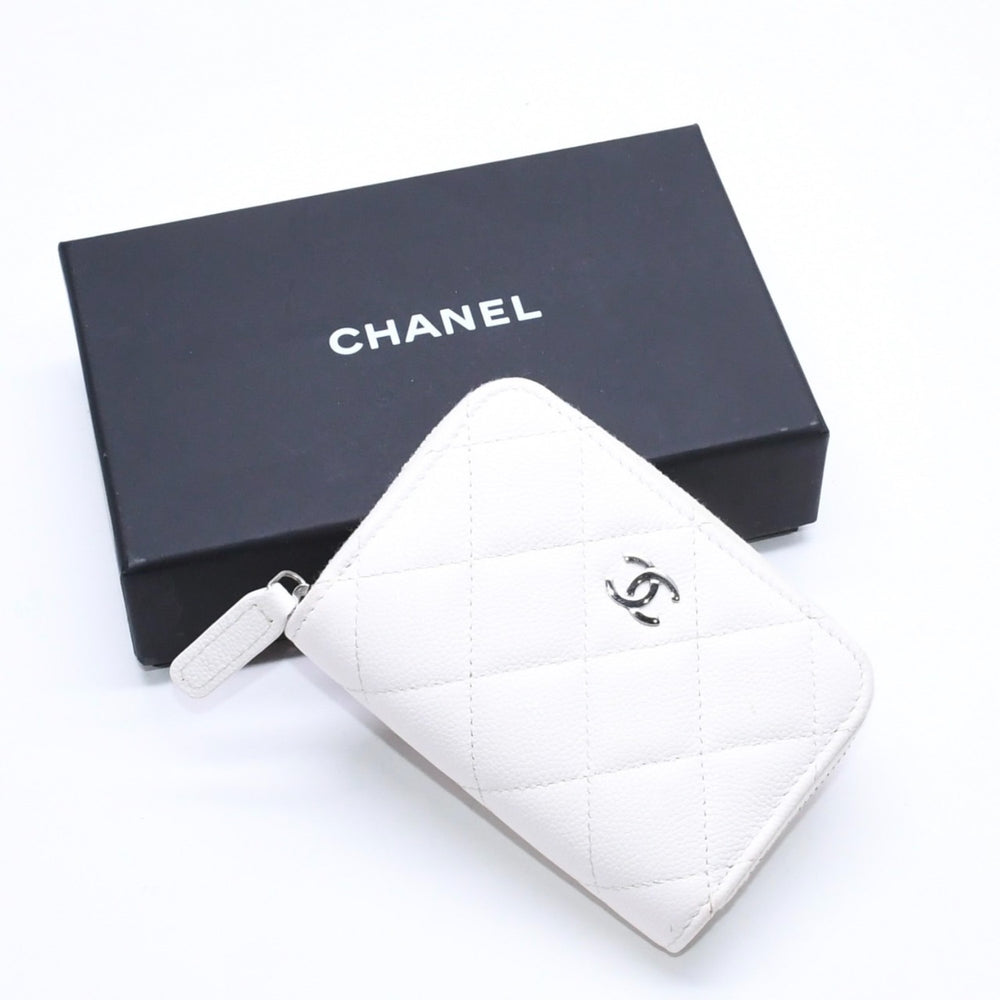 CHANEL シャネル クラシック コインパース 小銭入れ ランダム番台 ココマーク キャビアスキン ホワイト シルバー金具 美品 中古 4a006563