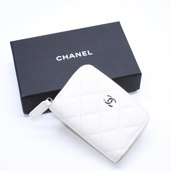 CHANEL シャネル クラシック コインパース 小銭入れ ランダム番台 ココマーク キャビアスキン ホワイト シルバー金具 美品 中古 4a006563