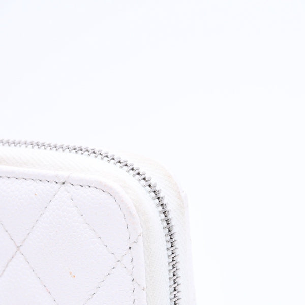 CHANEL シャネル クラシック コインパース 小銭入れ ランダム番台 ココマーク キャビアスキン ホワイト シルバー金具 美品 中古 4a006563