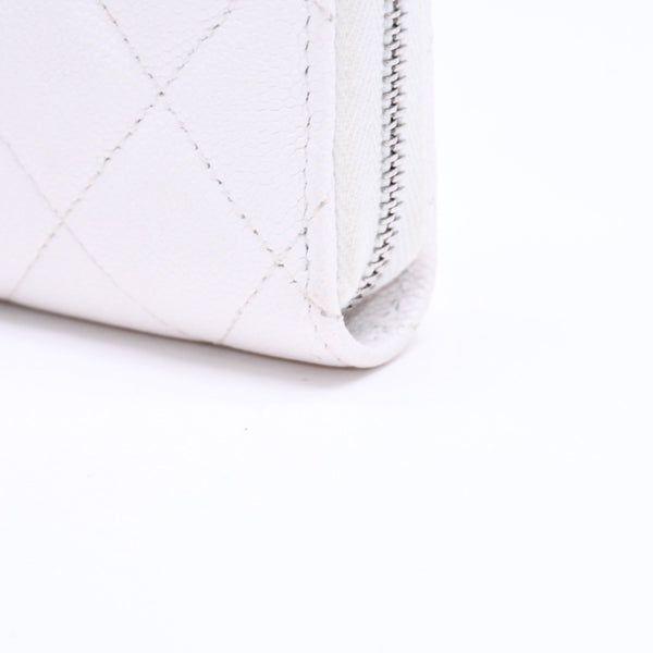 CHANEL シャネル クラシック コインパース 小銭入れ ランダム番台 ココマーク キャビアスキン ホワイト シルバー金具 美品 中古 4a006563
