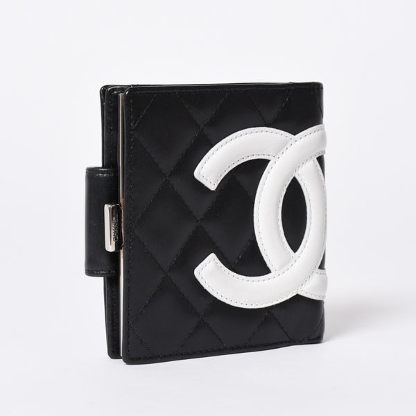 極美品 CHANEL シャネル カンボンライン 二つ折り財布 A26720 9番台 ココマーク カーフスキン がま口 ブラック シルバー金具 中古 4a006607
