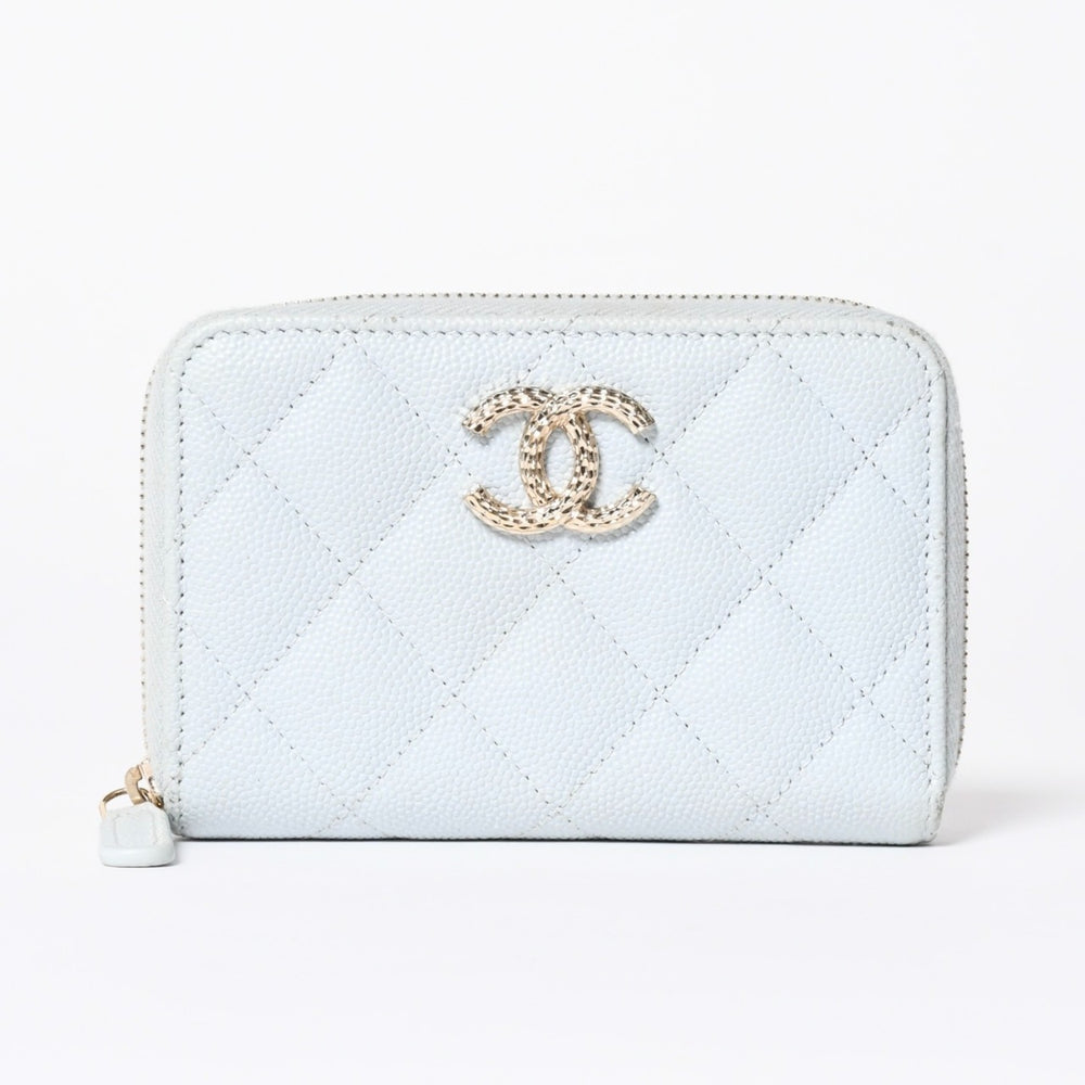 CHANEL シャネル ラウンドジップ ウォレット 財布 ランダム番台 ココマーク キャビアスキン ライトブルー ゴールド金具 美品 中古 4a006610