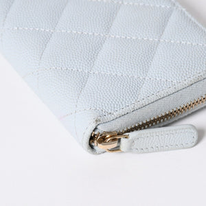 CHANEL シャネル ラウンドジップ ウォレット 財布 ランダム番台 ココマーク キャビアスキン ライトブルー ゴールド金具 美品 中古 4a006610