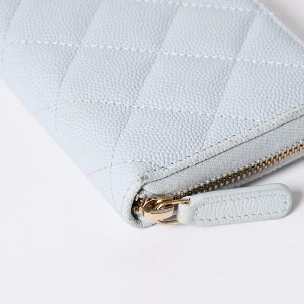 CHANEL シャネル ラウンドジップ ウォレット 財布 ランダム番台 ココマーク キャビアスキン ライトブルー ゴールド金具 美品 中古 4a006610