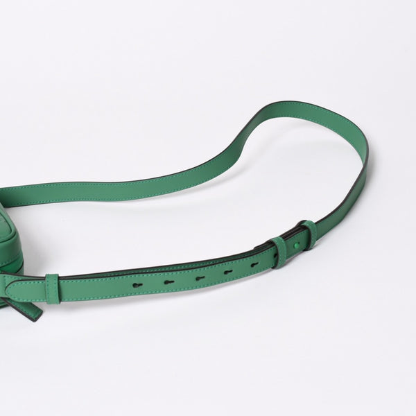 新品同様品 GUCCI グッチ ショルダーバッグ GGラバーエフェクト ミニ ショルダーバッグ ラバーグリーン グリーン 771321 中古 4a006672